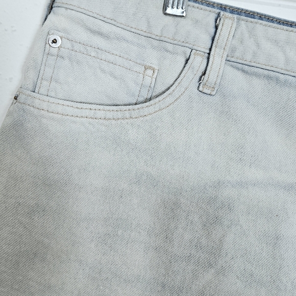 Anthropologie Pilcro Denim Micro Shorts in Sky Blue Light Wash Size 31 - Picture 5 of 16